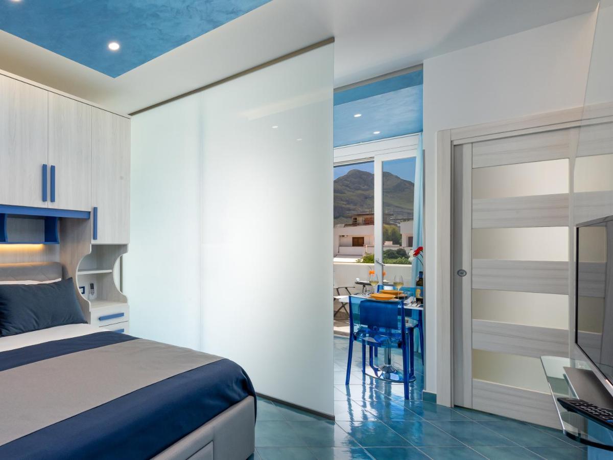 Il Faro E La Luna Beach Apartments 圣维托罗卡波 外观 照片