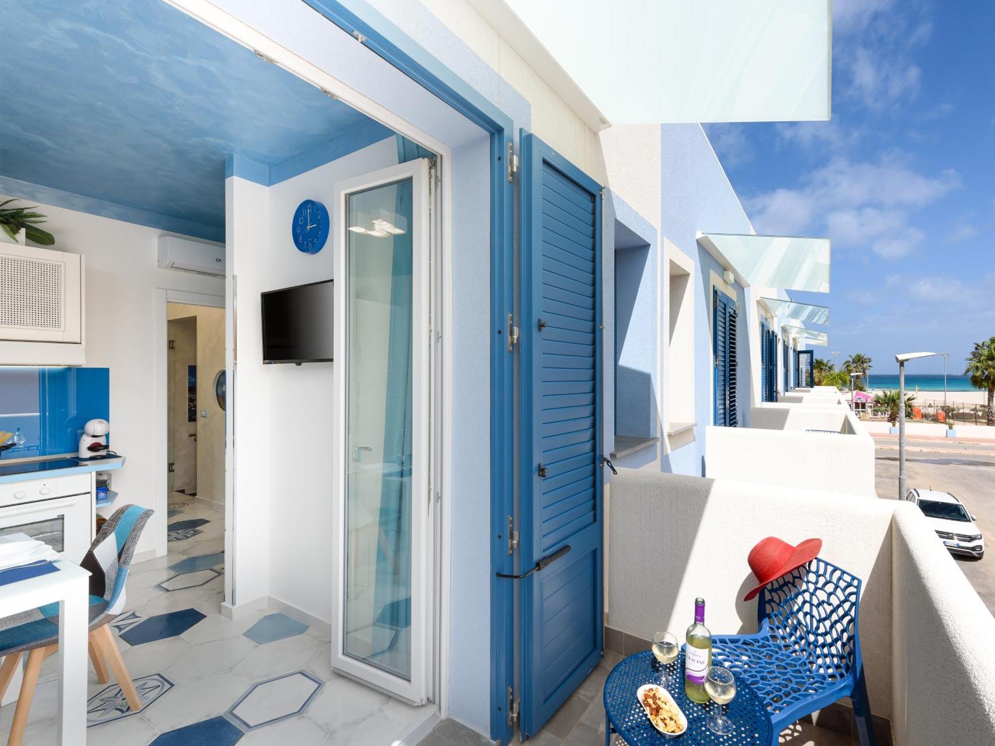 Il Faro E La Luna Beach Apartments 圣维托罗卡波 外观 照片